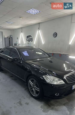 Седан Mercedes-Benz S-Class 2008 в Чернівцях