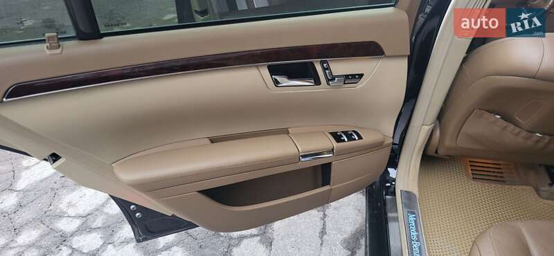 Седан Mercedes-Benz S-Class 2008 в Днепре