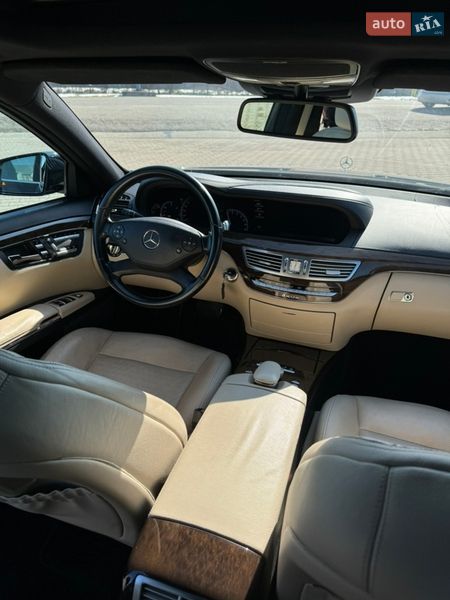 Седан Mercedes-Benz S-Class 2013 в Ивано-Франковске