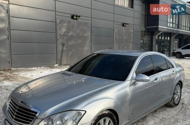 Седан Mercedes-Benz S-Class 2006 в Хмельницькому