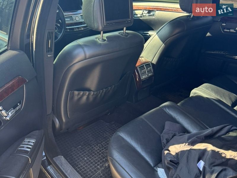 Седан Mercedes-Benz S-Class 2006 в Черновцах