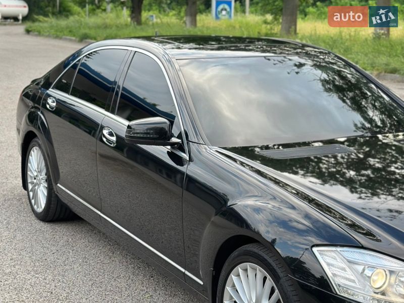 Седан Mercedes-Benz S-Class 2006 в Черновцах