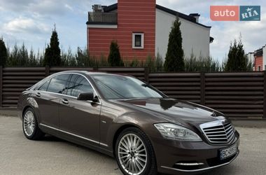 Седан Mercedes-Benz S-Class 2010 в Львове