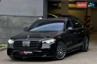Mercedes-Benz S-Class 2021