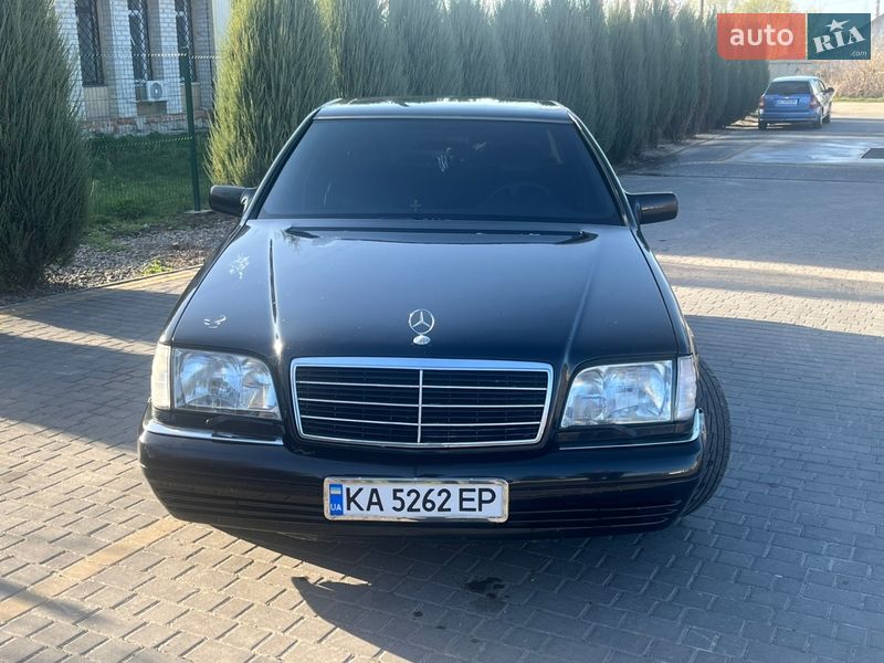 Mercedes-Benz S-Class 1994