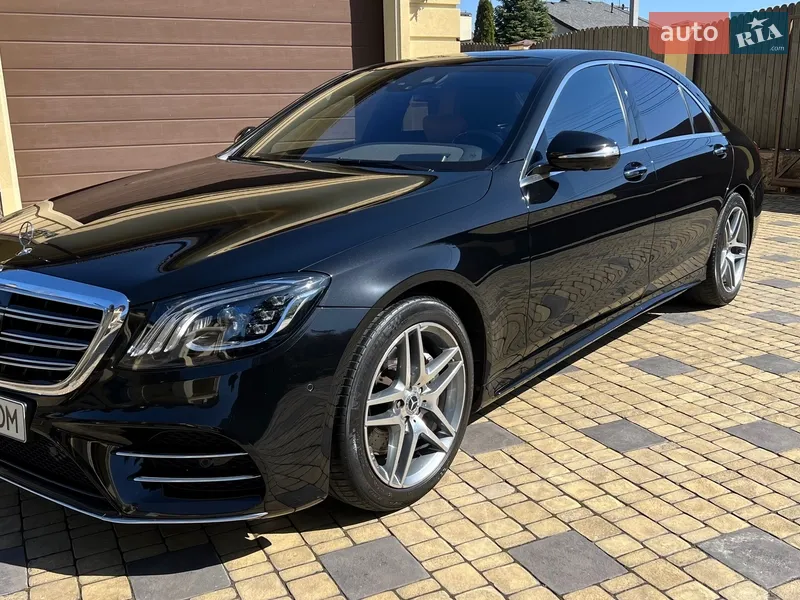Mercedes-Benz S-Class