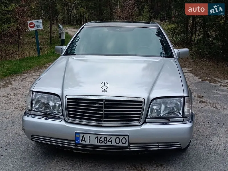 Mercedes-Benz S-Class 1995