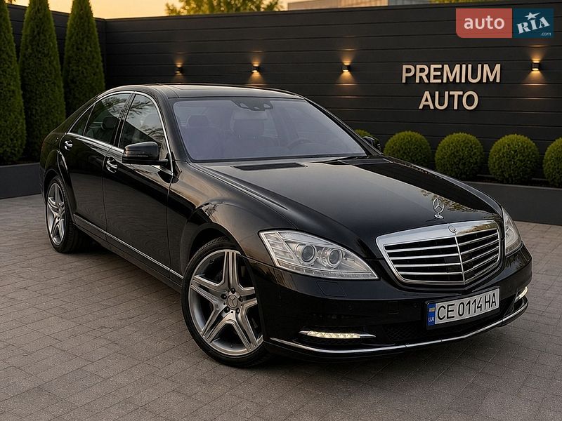 Mercedes-Benz S-Class 2012
