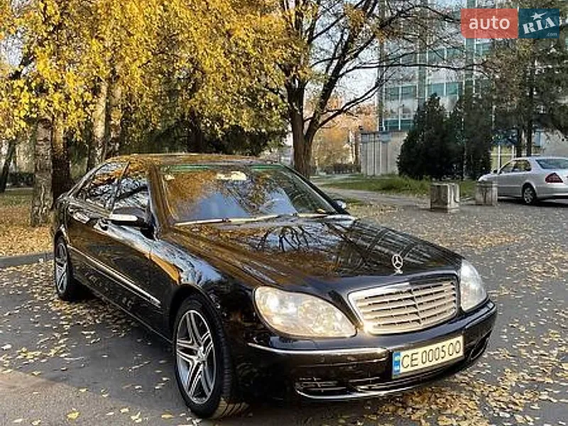 Mercedes-Benz S-Class