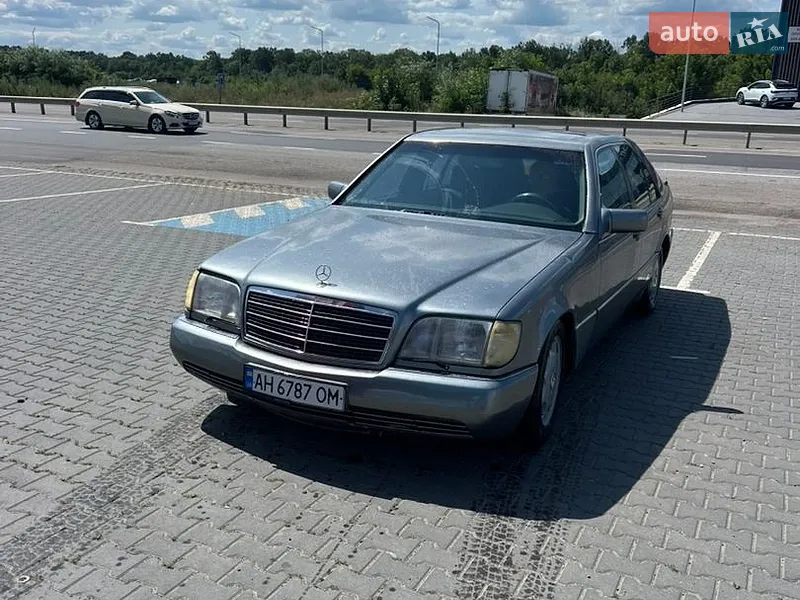 Mercedes-Benz S-Class