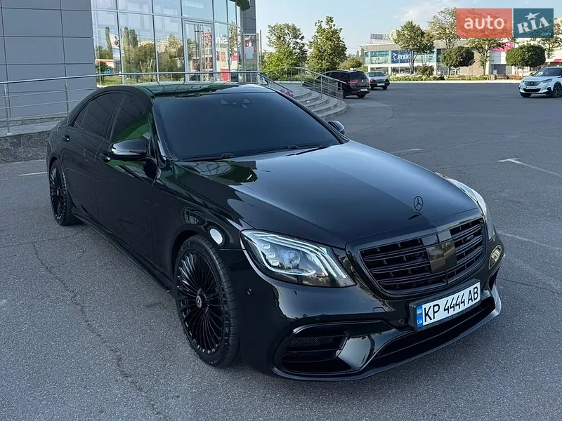 Mercedes-Benz S-Class