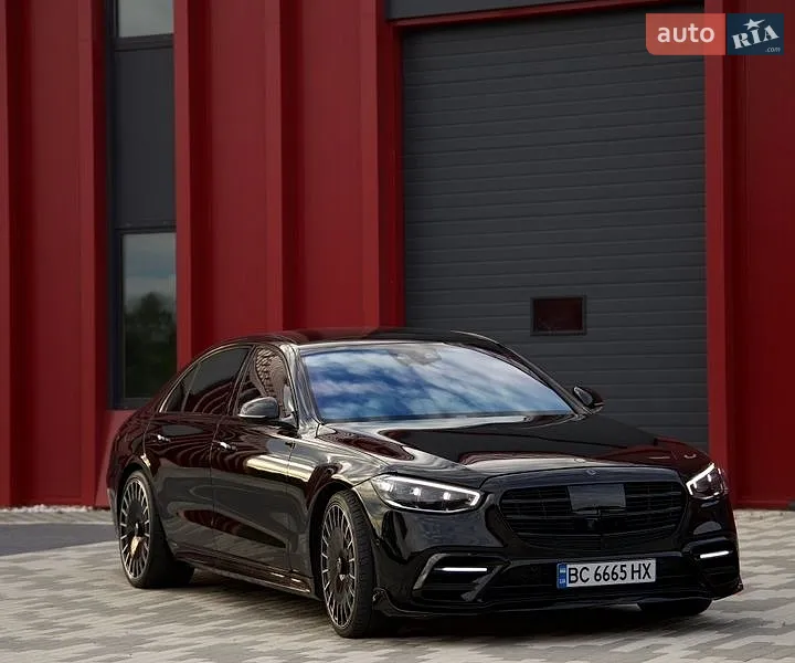 Mercedes-Benz S-Class