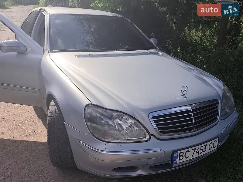 Mercedes-Benz S-Class 2001