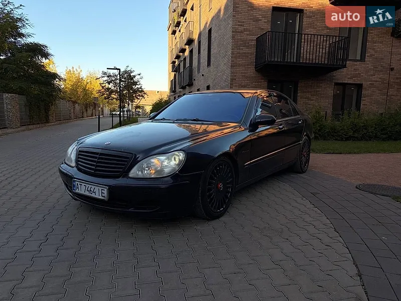 Mercedes-Benz S-Class