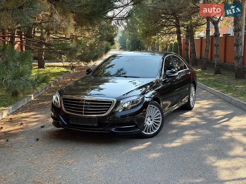 Mercedes-Benz S-Class
