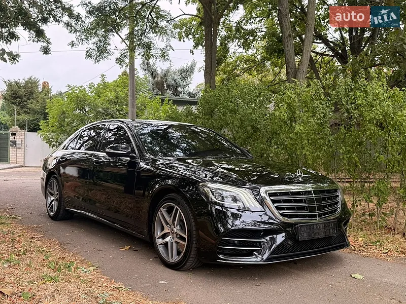 Mercedes-Benz S-Class