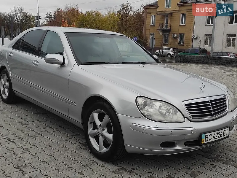 Mercedes-Benz S-Class