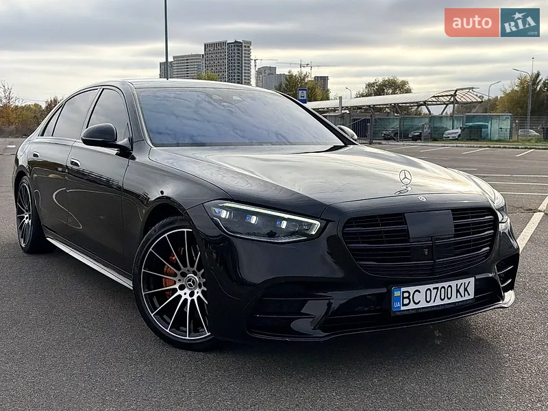 Mercedes-Benz S-Class