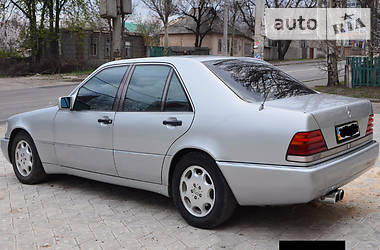 Седан Mercedes-Benz S-Class 1993 в Києві