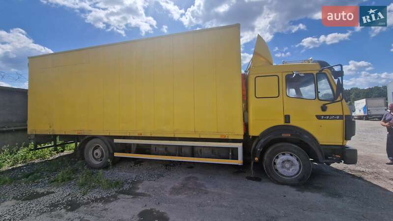 Грузовой фургон Mercedes-Benz SK-Series 1996 в Киеве