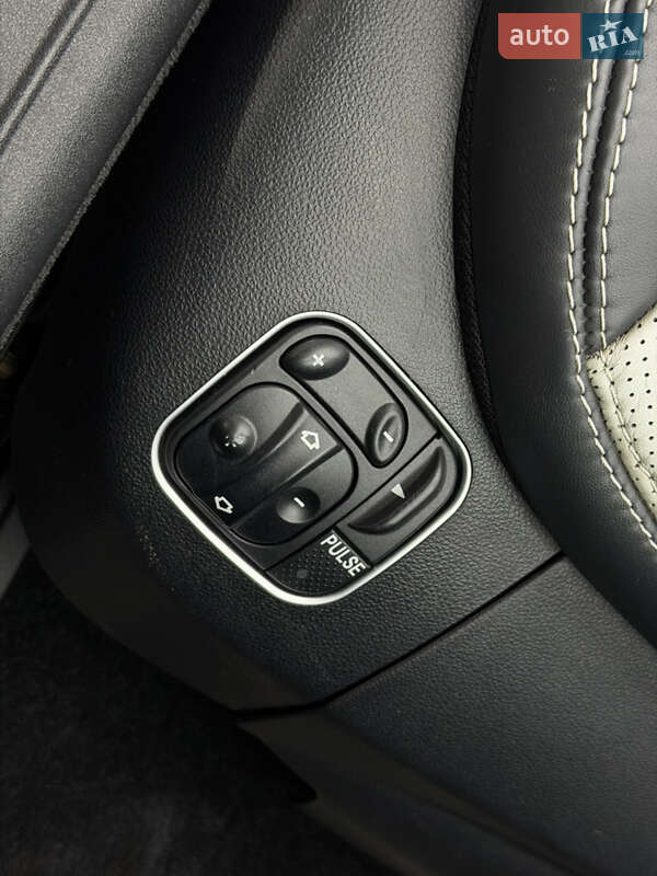 Родстер Mercedes-Benz SL-Class 2004 в Днепре фото 122 Родстер Mercedes-Benz SL-Class 2004 в Днепре