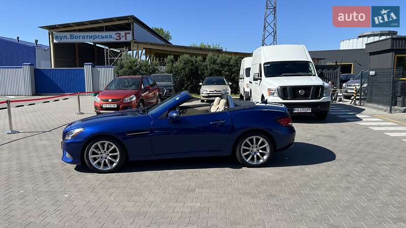 Родстер Mercedes-Benz SLC-Class 2016 в 