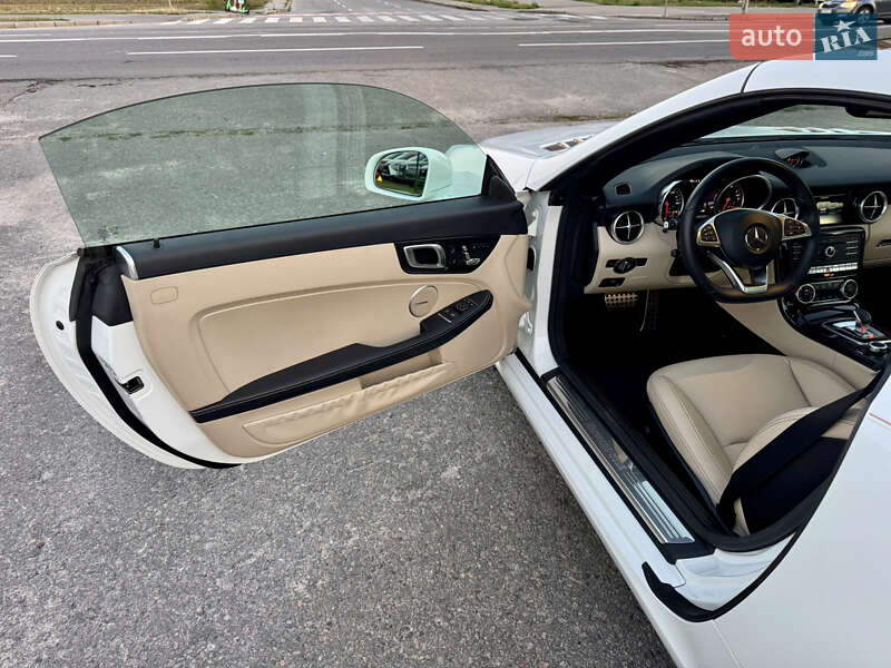 Родстер Mercedes-Benz SLC-Class 2018 в Киеве