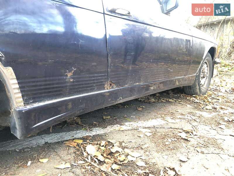 Купе Mercedes-Benz SLC-Class 1976 в Киеве фото 6 Купе Mercedes-Benz SLC-Class 1976 в Киеве