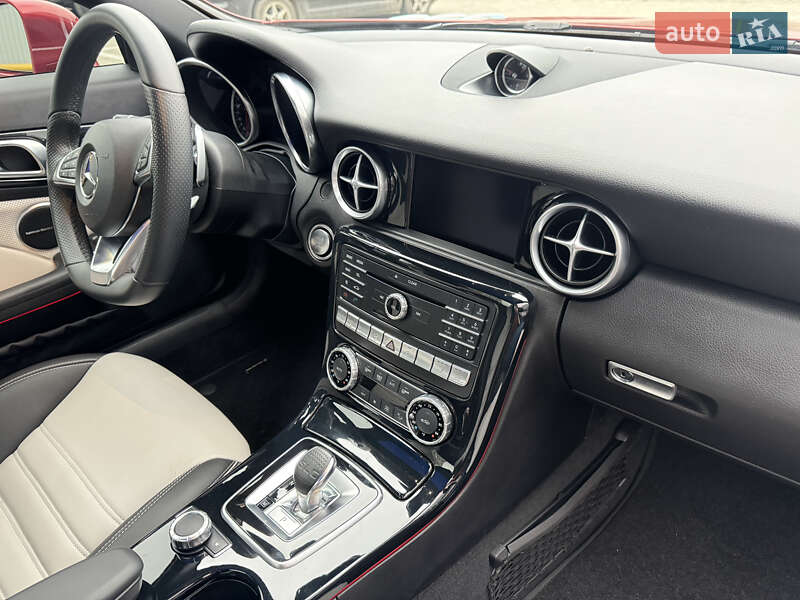 Родстер Mercedes-Benz SLC-Class 2018 в Дніпрі