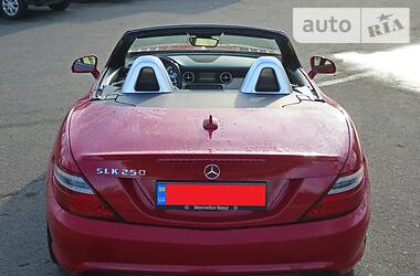 Кабріолет Mercedes-Benz SLK-Class 2012 в 