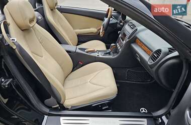 Родстер Mercedes-Benz SLK-Class 2010 в 