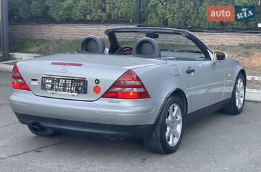 Родстер Mercedes-Benz SLK-Class 1999 в 