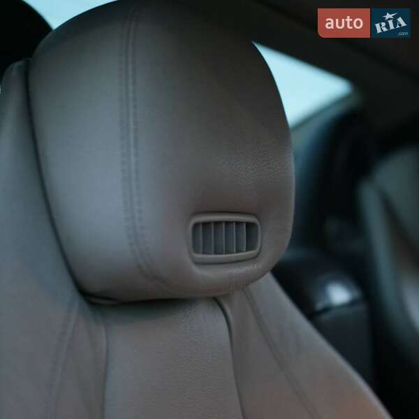 Родстер Mercedes-Benz SLK-Class 2010 в Киеве