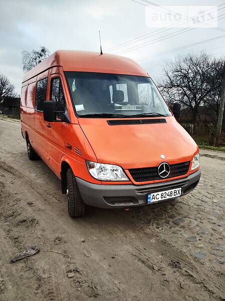 Mercedes-Benz Sprinter 311 пасс.