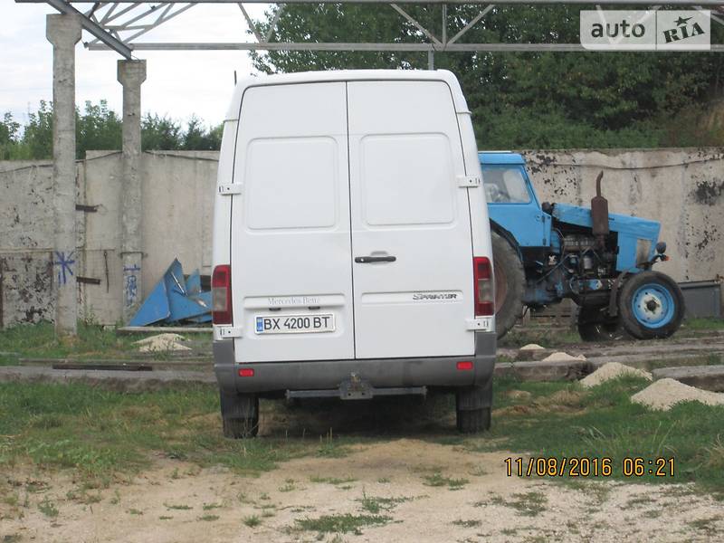 Вантажний фургон Mercedes-Benz Sprinter 2006 в Білогір'ї