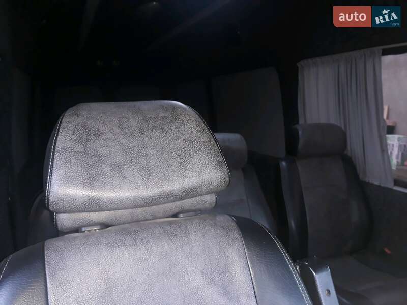 Микроавтобус Mercedes-Benz Sprinter 2007 в Черновцах фото 2 Микроавтобус Mercedes-Benz Sprinter 2007 в Черновцах