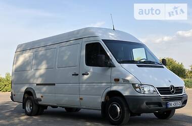 Грузовой фургон Mercedes-Benz Sprinter 2011 в 
