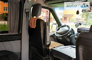 Мікроавтобус Mercedes-Benz Sprinter 2005 в 