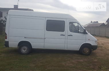 Мікроавтобус Mercedes-Benz Sprinter 1998 в Косові