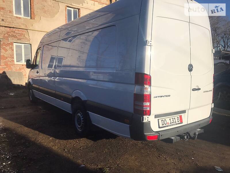 Грузовой фургон Mercedes-Benz Sprinter 2015 в Черновцах