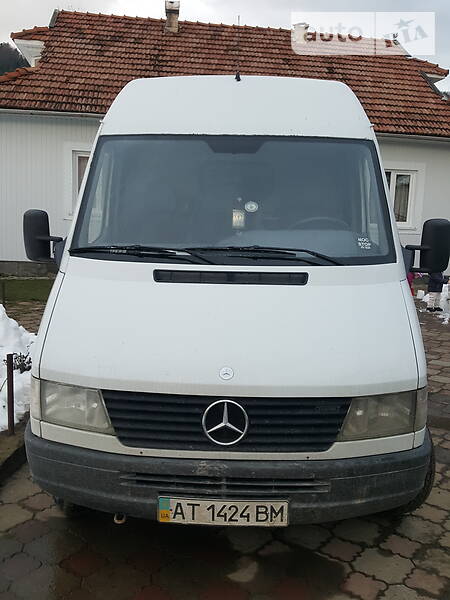 Мікроавтобус Mercedes-Benz Sprinter 1998 в Косові