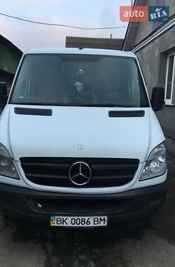 Грузовой фургон Mercedes-Benz Sprinter 2009 в Корце