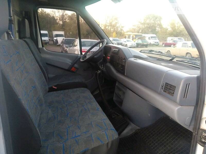 Мікроавтобус Mercedes-Benz Sprinter 2000 в Кривому Розі