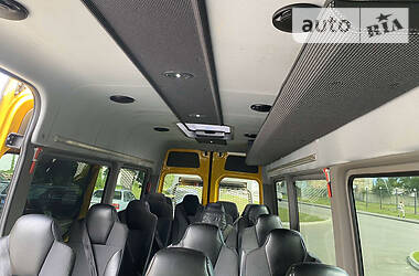 Микроавтобус Mercedes-Benz Sprinter 2010 в 