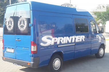 Микроавтобус Mercedes-Benz Sprinter 2000 в Черновцах