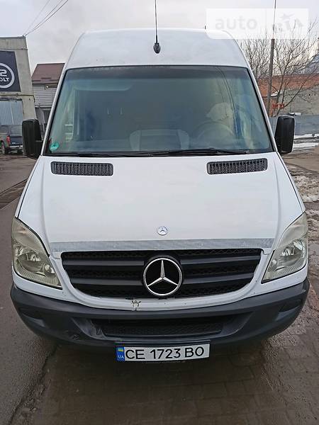 Вантажний фургон Mercedes-Benz Sprinter 2012 в Чернівцях