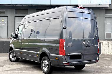 Вантажопасажирський фургон Mercedes-Benz Sprinter 2018 в 