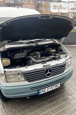 Мікроавтобус Mercedes-Benz Sprinter 2000 в 