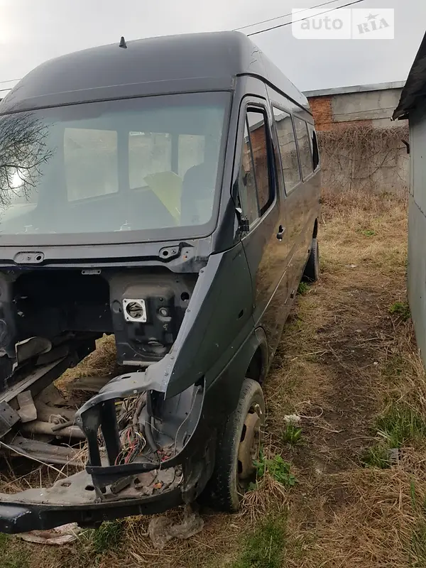 Mercedes-Benz Sprinter 2000