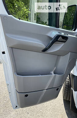  Mercedes-Benz Sprinter 2015 в 